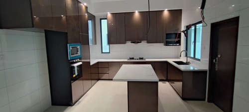 4G Glass/Aluminium Kitchen Cabinet