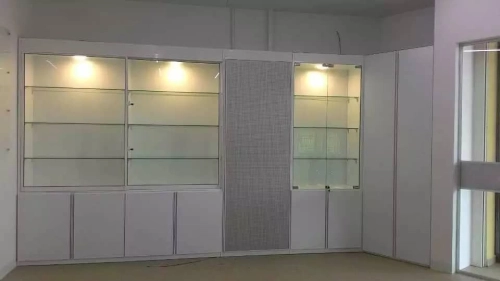 Glass Cabinet With Warm White Lights