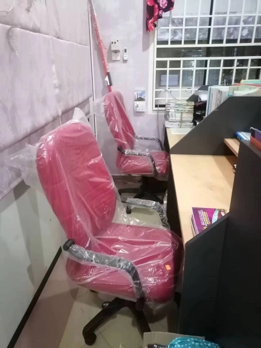 L Shape Executive Manager Office Table | Meja Guru Pejabat Bentuk L | Office Chair Medium Back | Kerusi Pejabat Beroda Cikgu | Modern 3 Seater Office Sofa | Office Furniture | Penang | KL | Perak | Kedah | Pahang | Perlis | Melaka | 