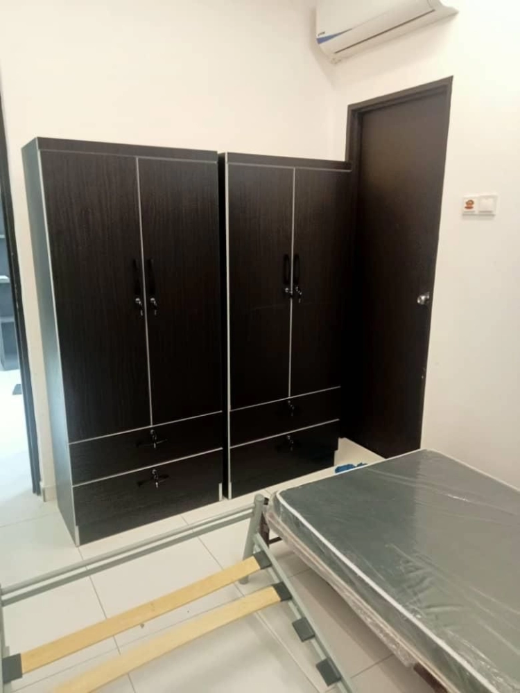 Katil Almari Murah Untuk Rumah Sewa | Metal Single Bed | Wooden Wardrobe | Hostel Furniture For Students ,Workers | Kl | Melaka | A Famosa | Nilai | Cheras | Klang | Johor Bahru 