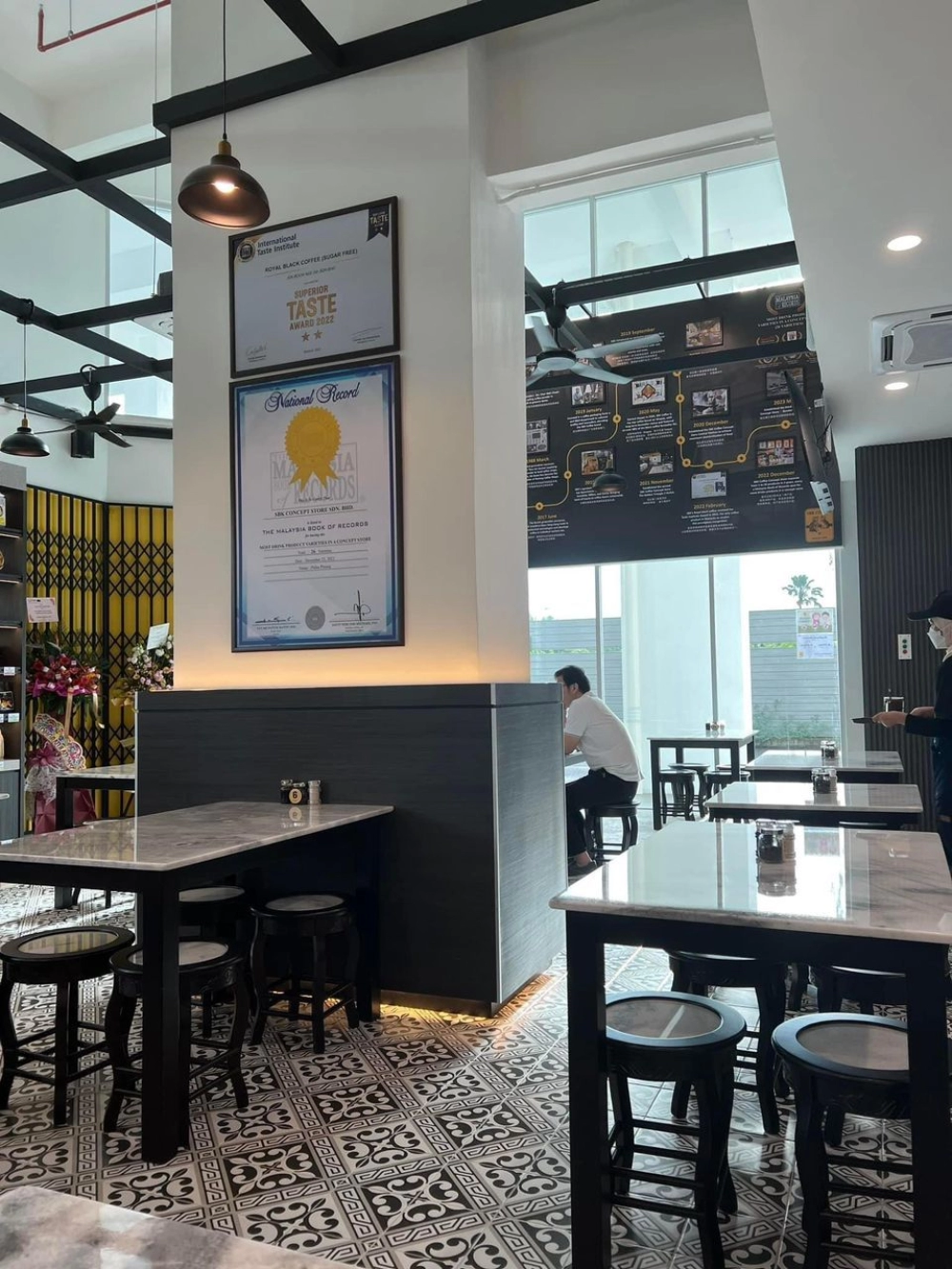 Round Marble Top Cafe Restaurant Kopitiam Table | Marble Wooden Stool Seating | Kerusi Meja Kayu Kafe Restoran | Cafe Furniture | KL | Bukit Jalil | Penang | Kedah