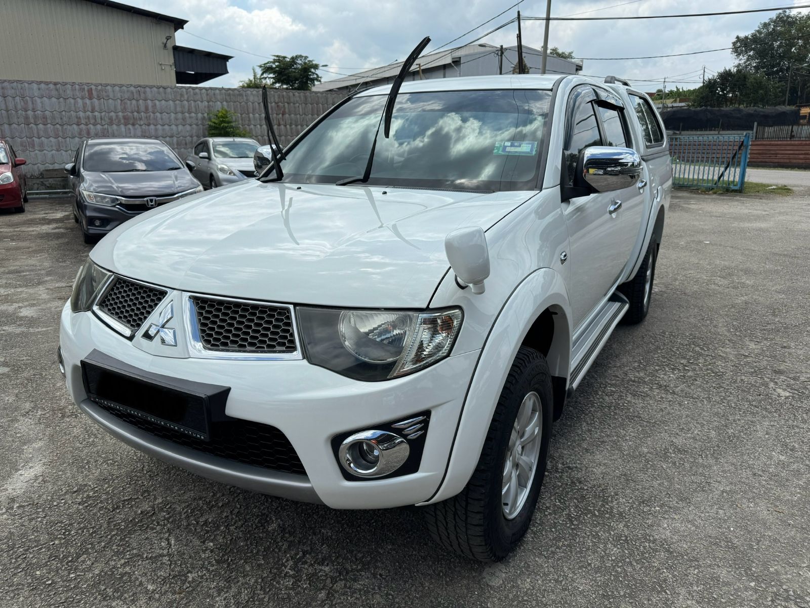 2013 Mitsubishi Triton 2.5D Turbo 4WD Canopy