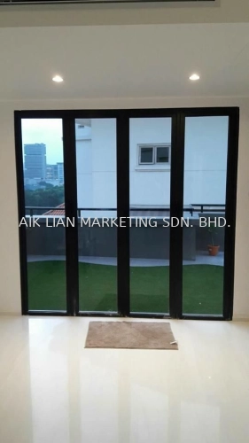 HOUSE FOLDING DOOR SPECIAIST NEAR ME AT KAJANG, DENGKIL, NILAI