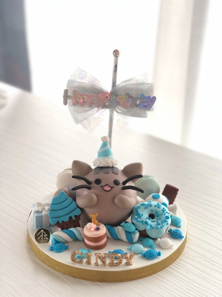 Cat Chocolate Pinata Mini