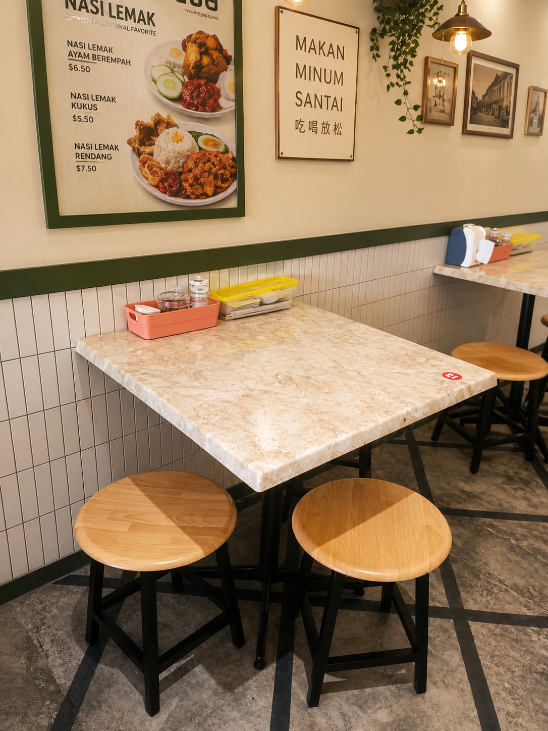 Square Onyx Table with Rocket Leg + XL Wooden Stool Set