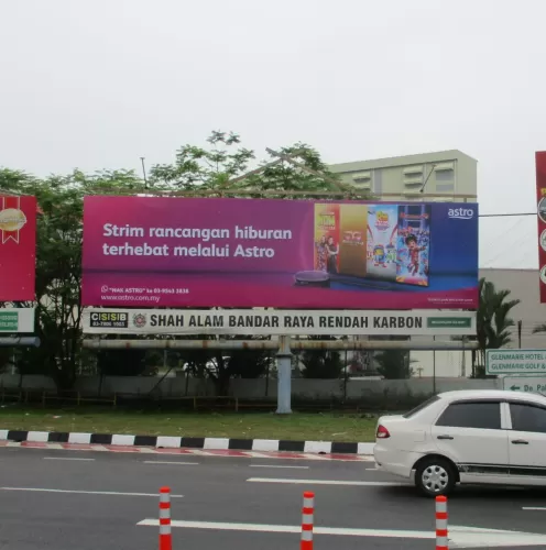 Di Persimpangan Persiaran Jubli Perak / Jalan Dari Plaza Tol Ebor Selatan, Shah Alam - Selangor