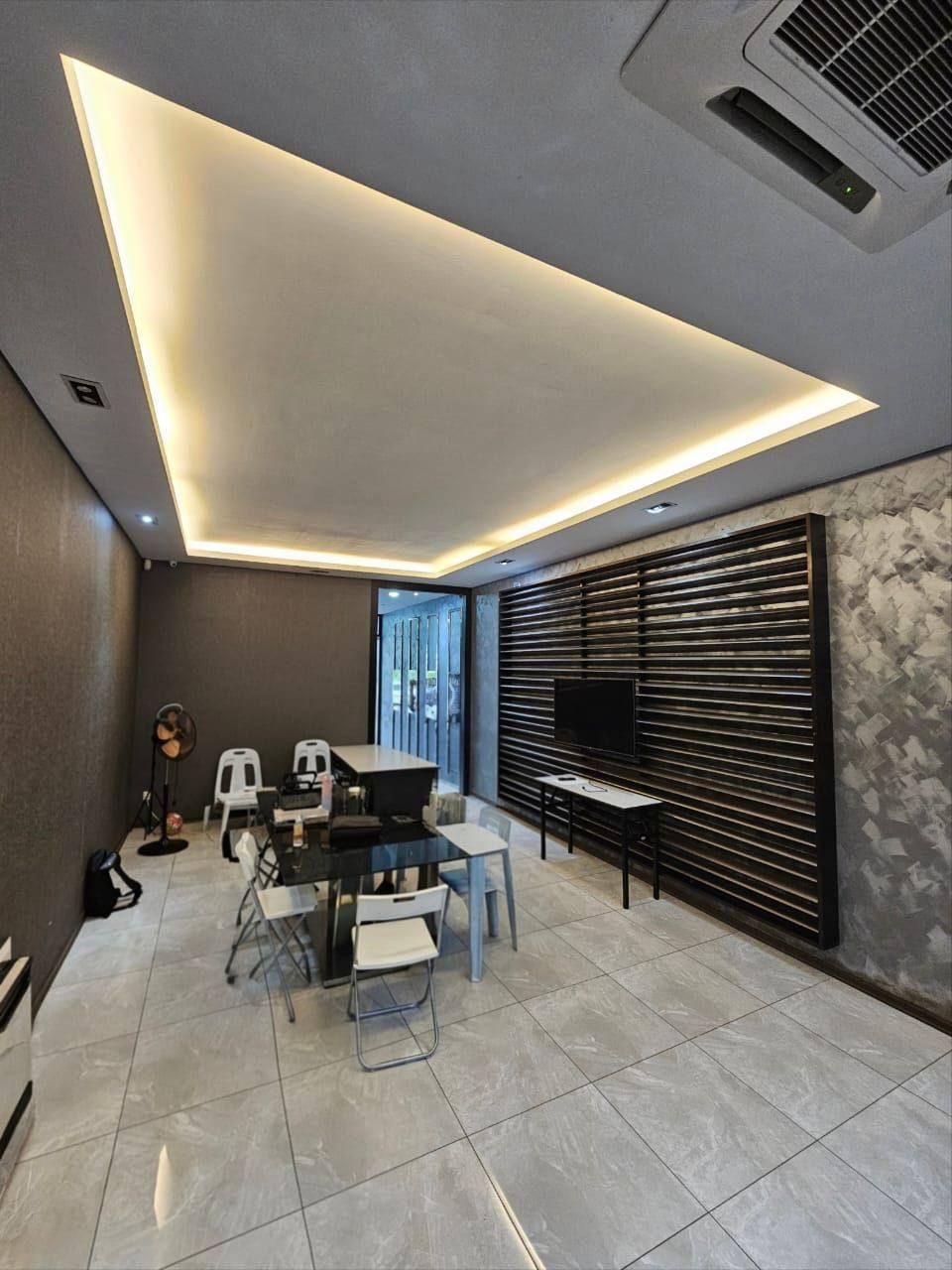 Taman Molek, Jalan Molek @3 Storey Shop Office FOR RENT