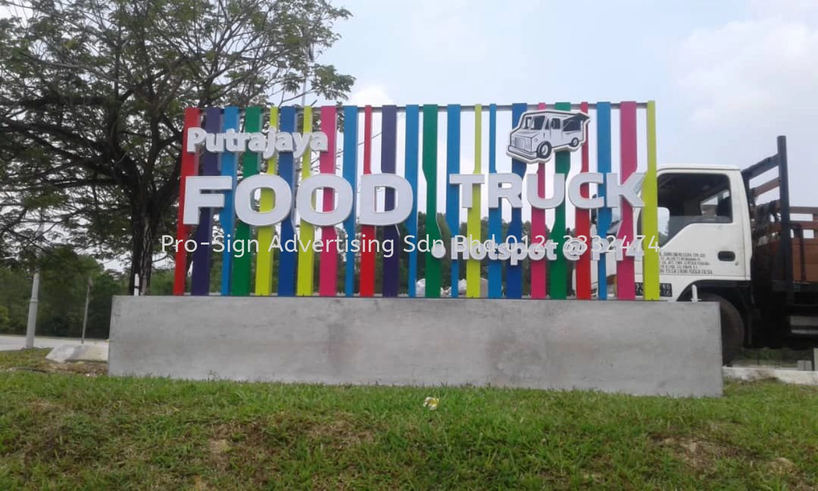 CUSTOM PILLAR LED BOX UP (FOODTRUCK, PUTRAJAYA, 2018)