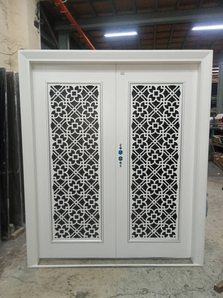 SAFETY DOOR 6X7 WHITE LC613 WHITE RH