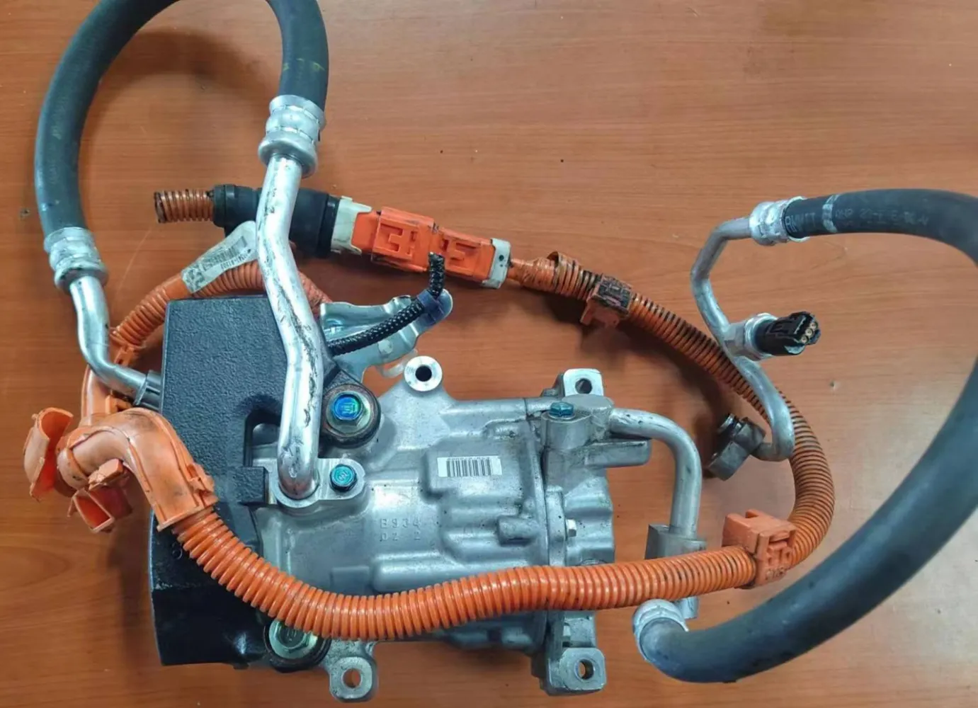 HONDA JAZZ FIT GP5 6AA-GR3 LEB HYBRIID COMPRESSOR