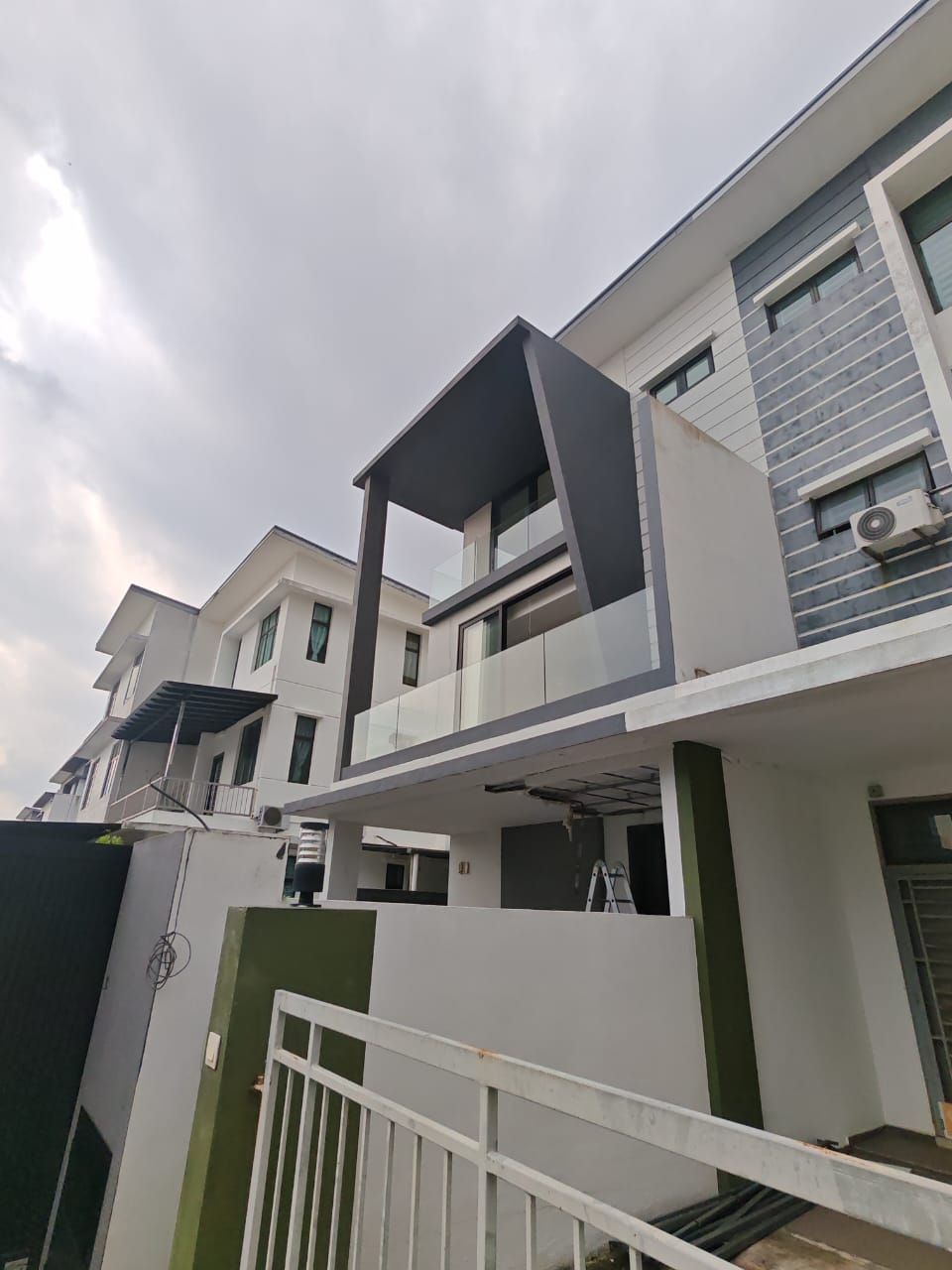 Taman Mutiara Mas – Double Storey Cluster House for Sale