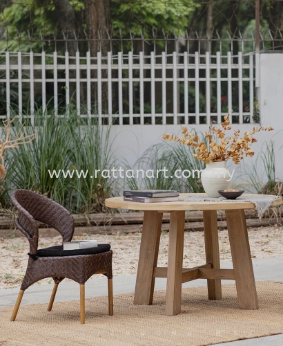 SYNTHETIC RATTAN DINING CHAIR