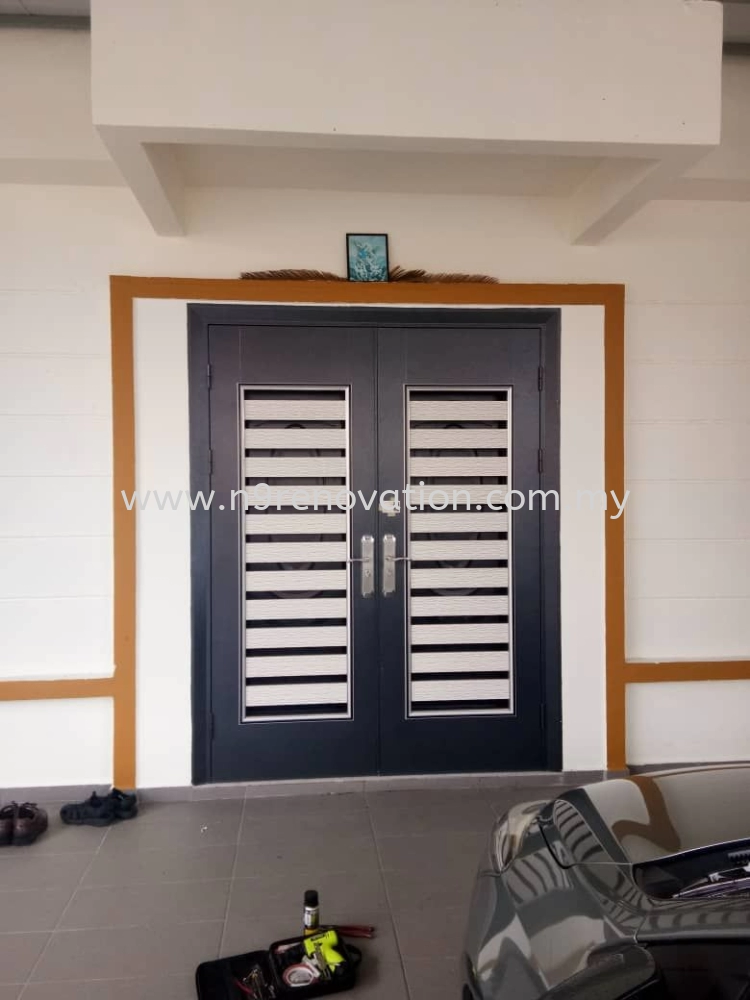  Safety Door