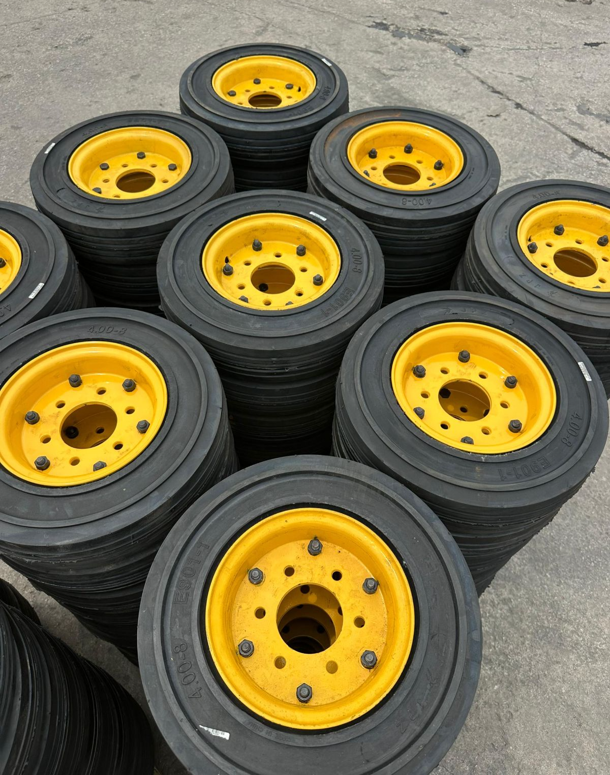 Ground Support Equipment (GSE) Airport Tyres's Logo