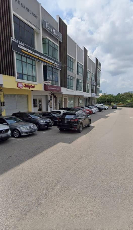 [FOR SALES] Taman Ponderosa 3 Storey Shop Office Nice Design Johor Bahru