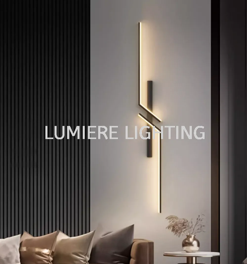 Linear Simplicity Wall Lamp