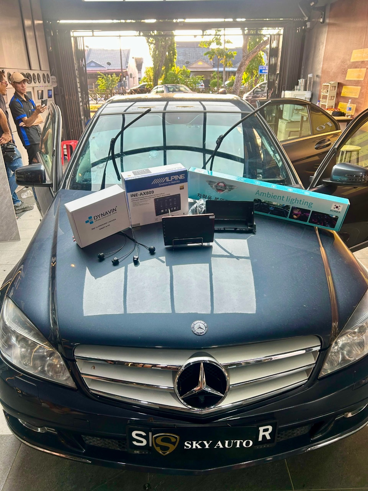 MERCEDES C180 | ALPINE ANDROID PLAYER 8GB+256GB 2K DISPLAY + 4G | DYNAVIN HD 360掳SURROUND VIEW CAMERA