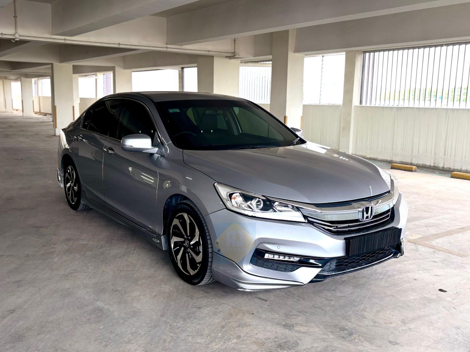 USED HONDA ACCORD 2.0L VTI-L (A) (2017)