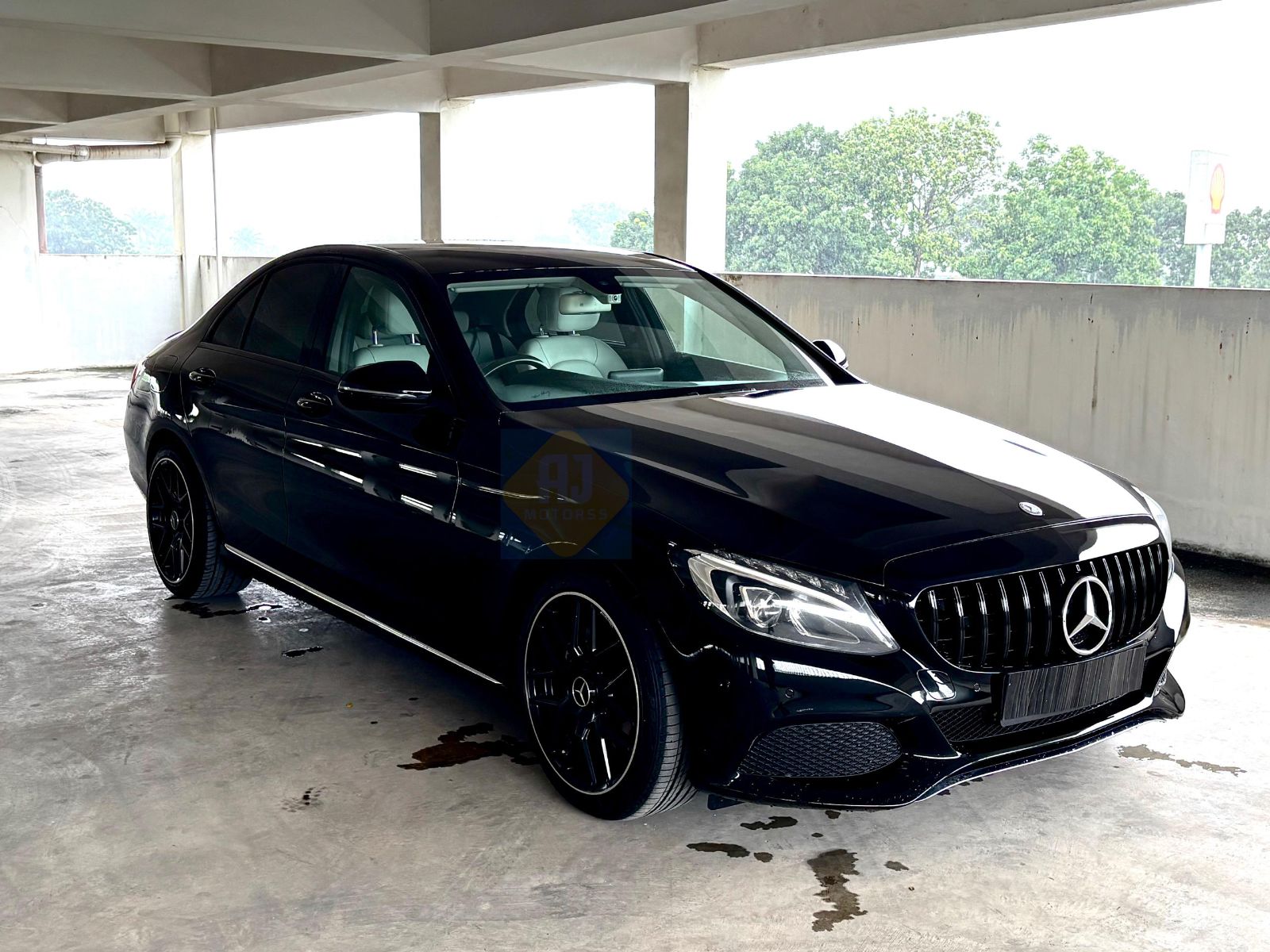 Mercedes-Benz