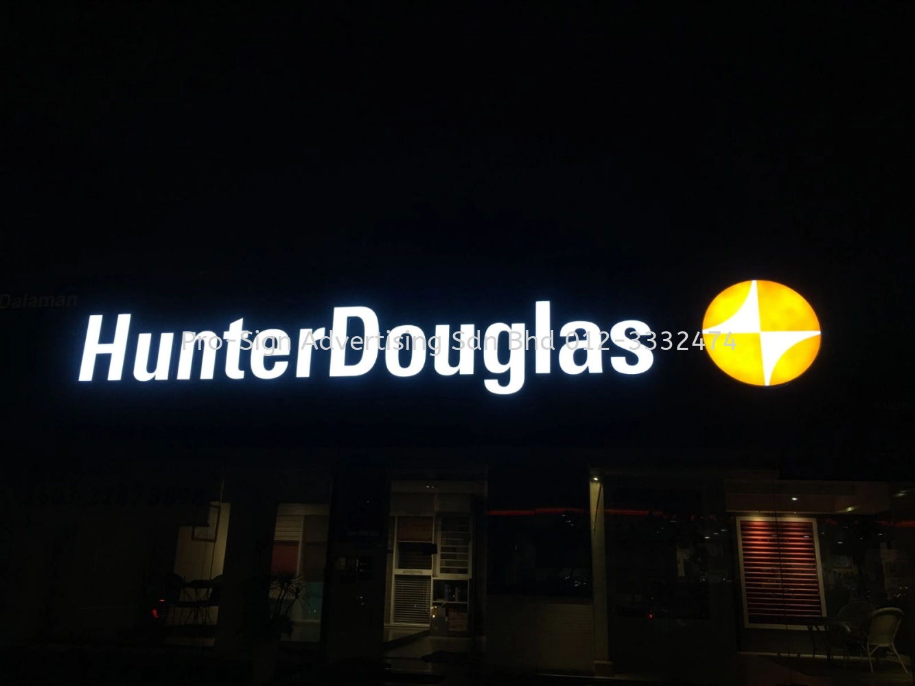 STAINLESS STEEL BOX UP LED FRONT LIT CLADDING PANEL (HUNTER DOUGLAS, BANGSAR, 2018)