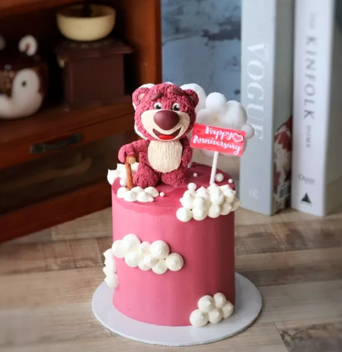 Lotso Bear Cake 4"