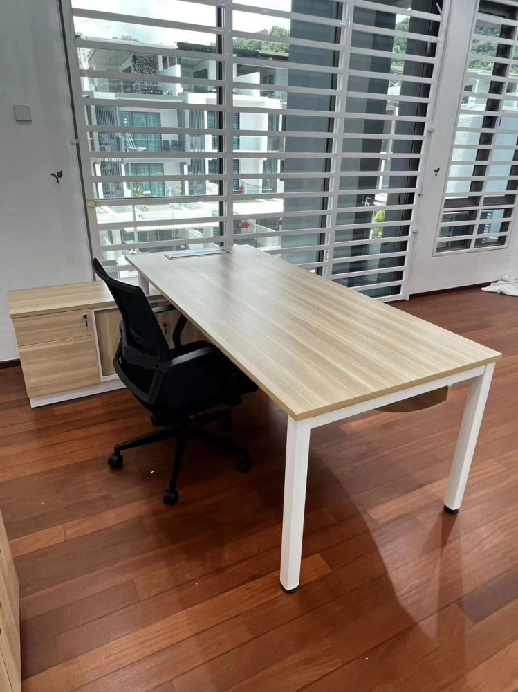 Director Table | L Shape Director Table | Meja Pejabat Bos Pengarah | Office Table Penang | Office Furniture Penang | Pembekal Perabot Pejabat | Kulim Lunas | Penang | KL | Muar | Kuala Kangsar