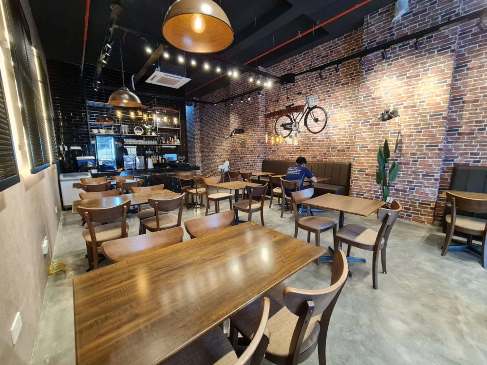 Western Cafe Design Idea | Cafe Furniture Best For Western Cafe Restaurant | Cafe Dining Table | Cafe Dining Chair | Cafe Dining Sofa | Cafe Furniture Penang