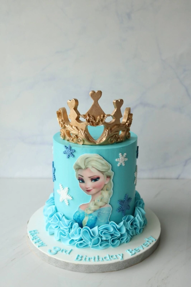 Frozen Elsa Crown Cake