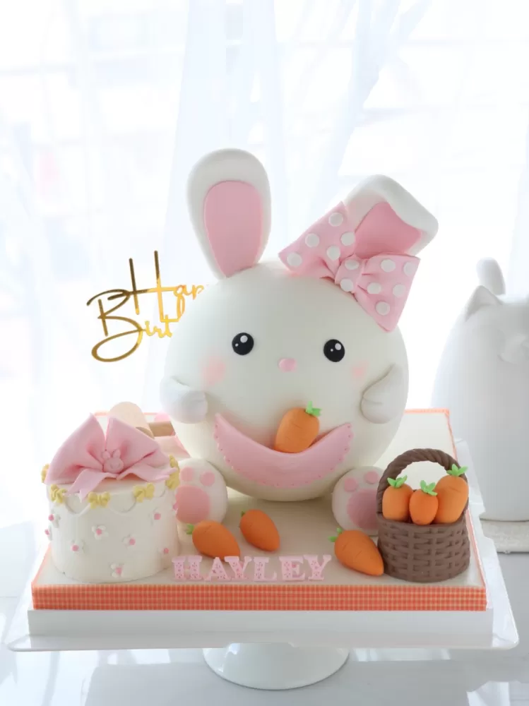 Bunny Chocolate Pinata with Cake