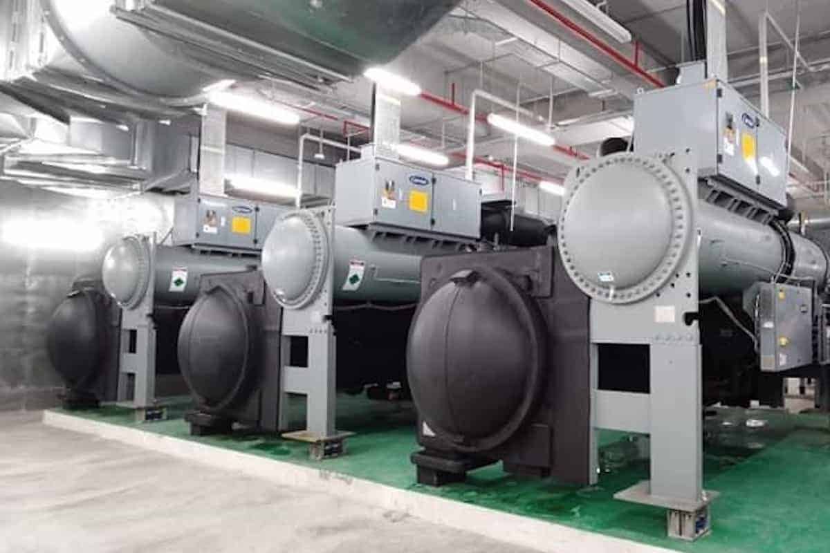 Shopping mall chilled water system sizing