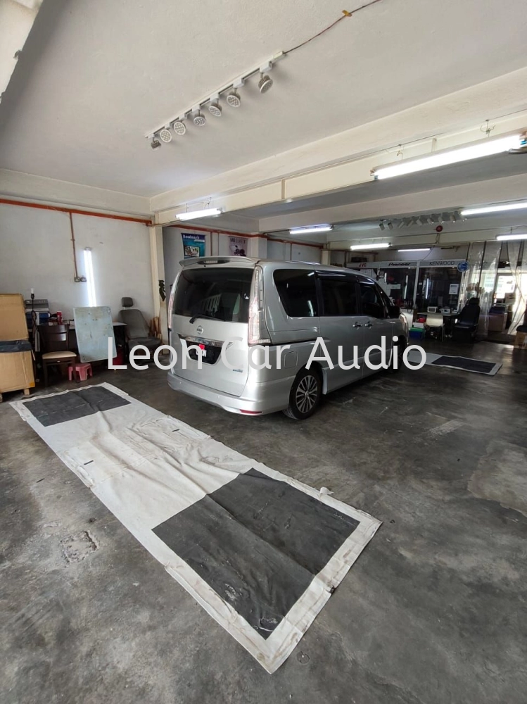 Nissan Serena c26 oem 9" android wifi gps 360 camera player