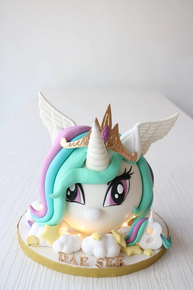 Little Pony Celestial Unicorn Chocolate Pinata