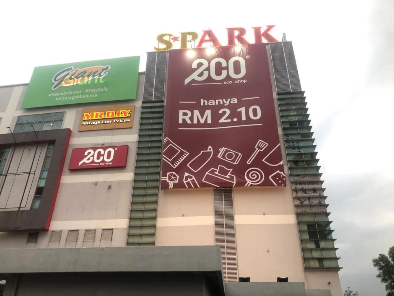 RETAIL 3D BOX UP SIGNAGE AT SKUDAI, MUAR, JOHOR