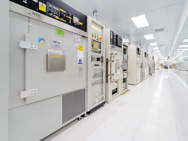 Turnkey cleanroom chiller installation