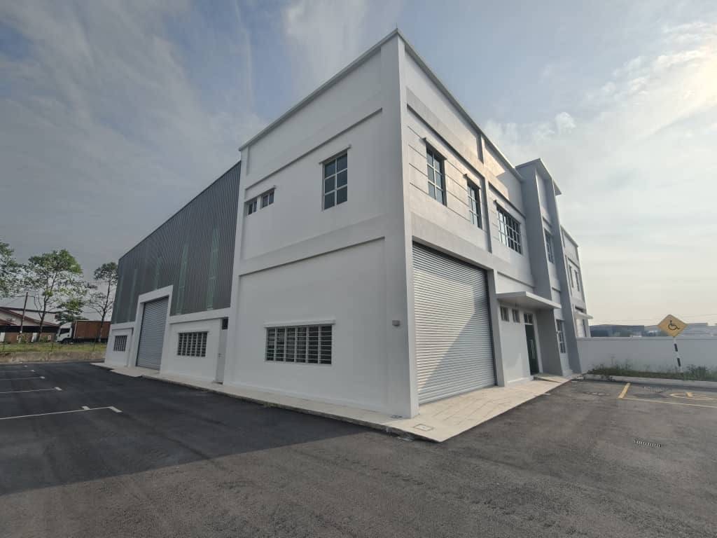 Seelong Senai  -Semi Detached Factory For Sales