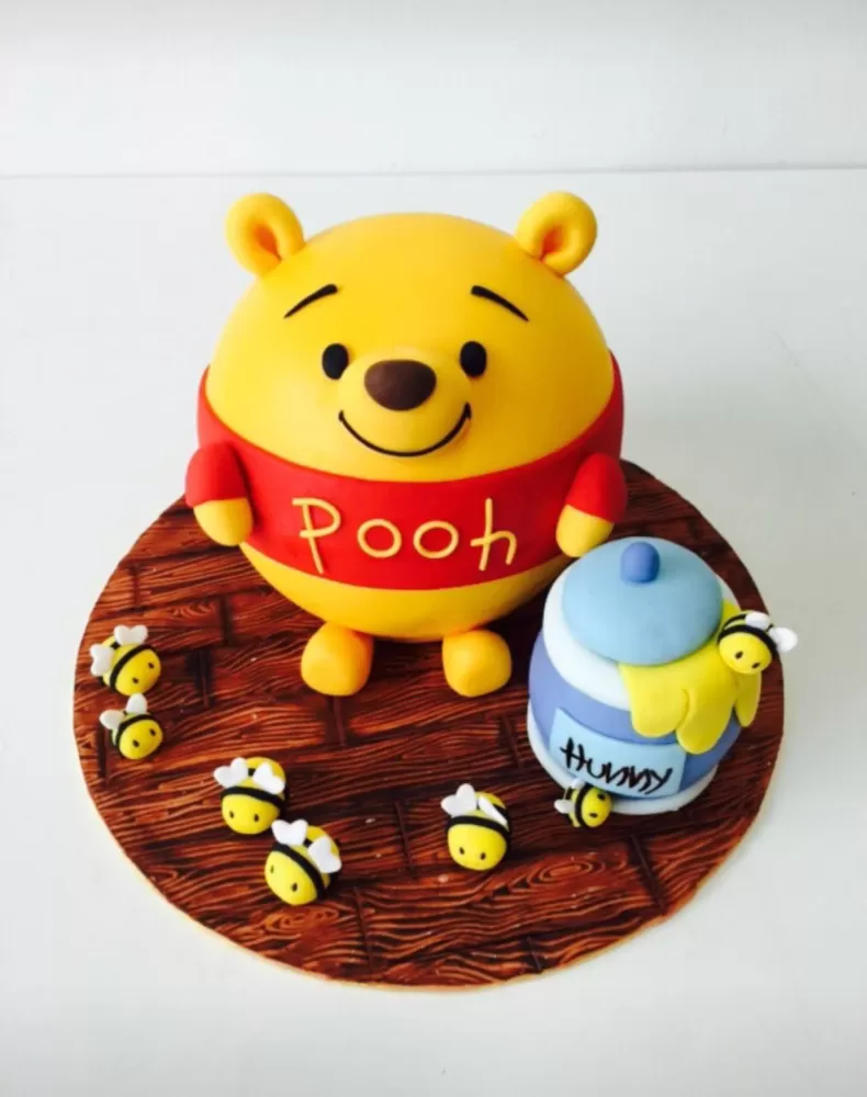 Pooh Bear Cake