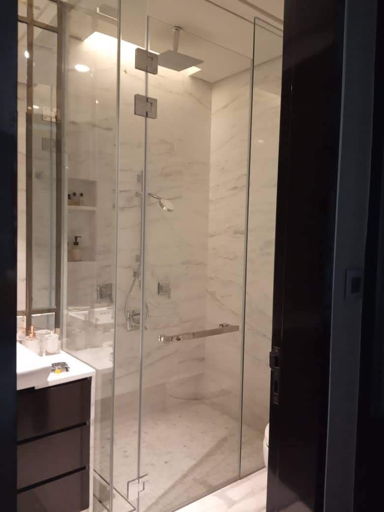 HPG - Shower Screen
