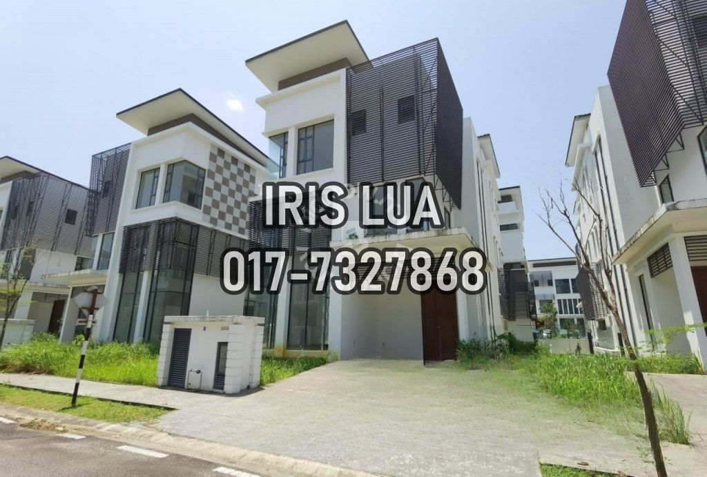 Residence 33 @Triple Storey Detached House Bank Lelong/Auction