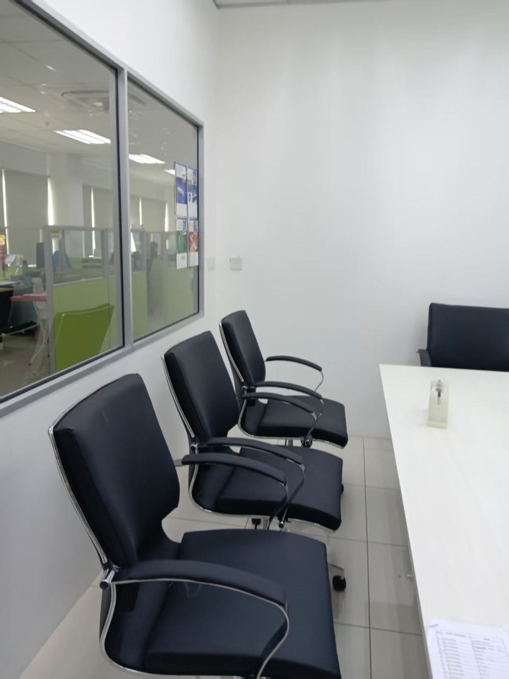 Executive PU Leather Meeting Chair | Modern Office Conference Chair for Meeting Room Boardroom | Kerusi Bilik Mesyuarat Malaysia | Deliver Penang , Georgetown, Jelutong, Bukit Mertajam, Perai, Kulim Hi Tech , Lunas