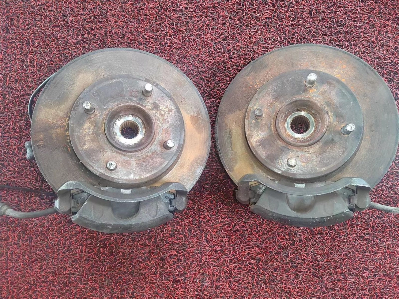 NISSAN SENTRA N16 FRONT DISC WITH CALIPER 10INCH