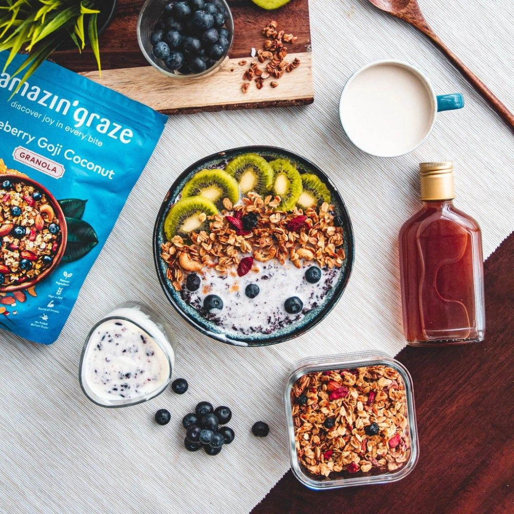 Amazin' Graze Blueberry Goji Coconut Granola (250g) EXP DATE : 13 JUNE 2025