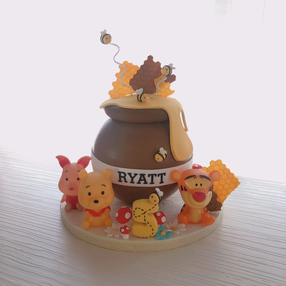 Pooh Chocolate Pinata