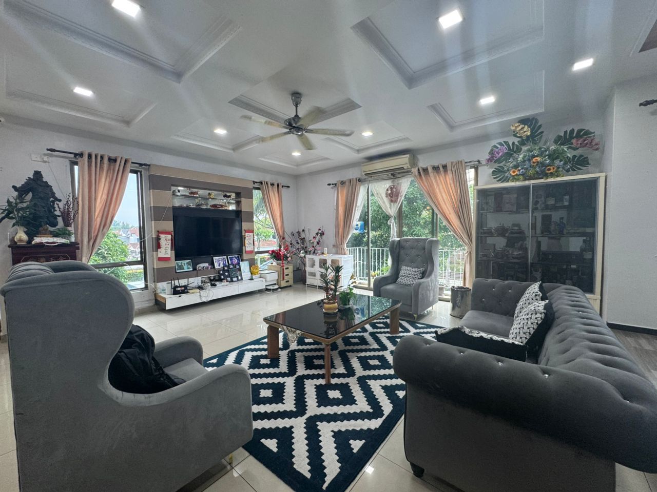 Austin Heights – 2.5层 Cluster Corner House 出售
