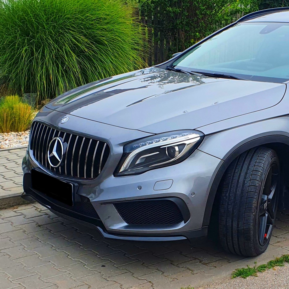 MERCEDES BENZ GLA X156 GT GRILLE BLACK CHROME