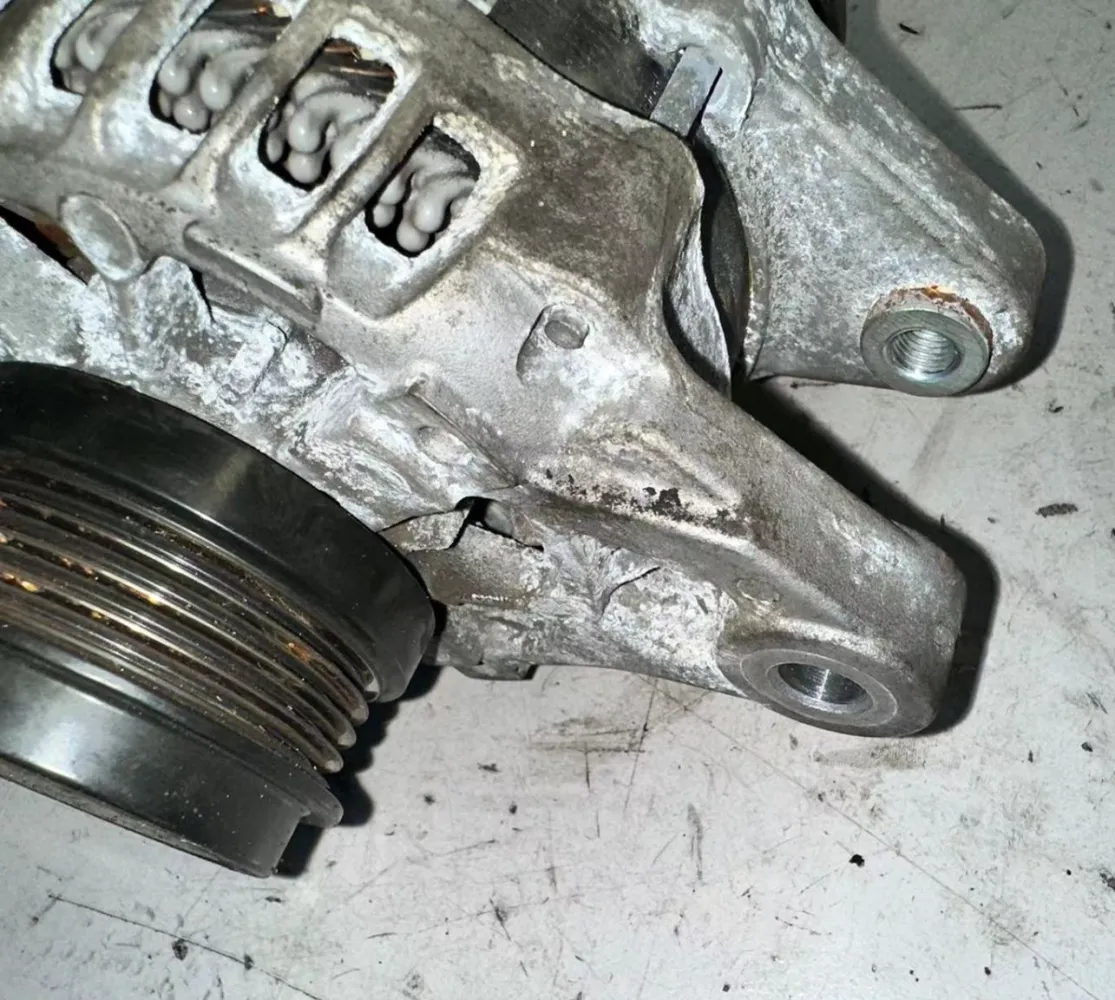 TOYOTA BELTA VIOS NCP93 ALTERNATOR