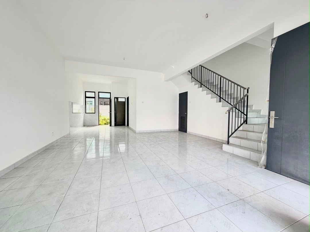Taman Austin Duta – Double Storey Terrace House for Sale