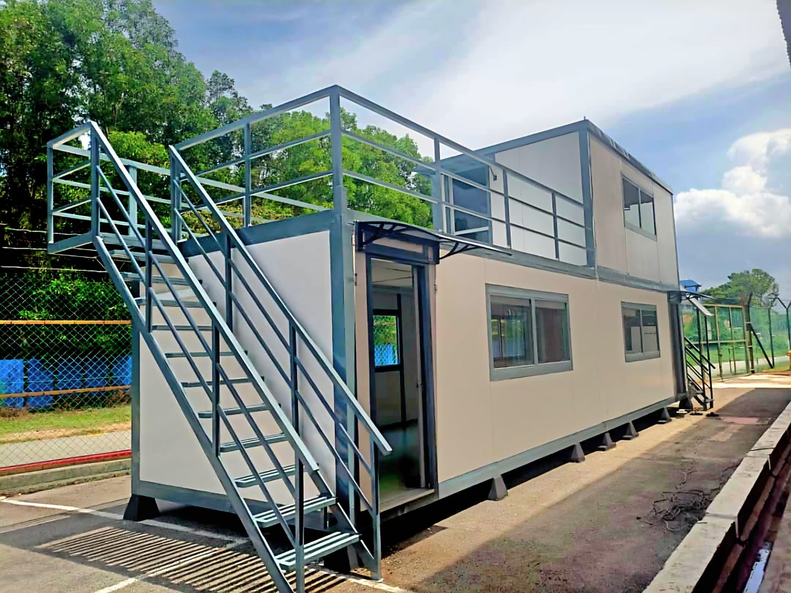 Upper deck Cabin Home with Stairs and balcony - Heavy Duty Cabin Container Manufacturer