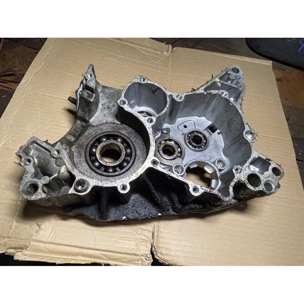 YAMAHA TZR125 (2RH)  CRANKCASE- CLUTCH
