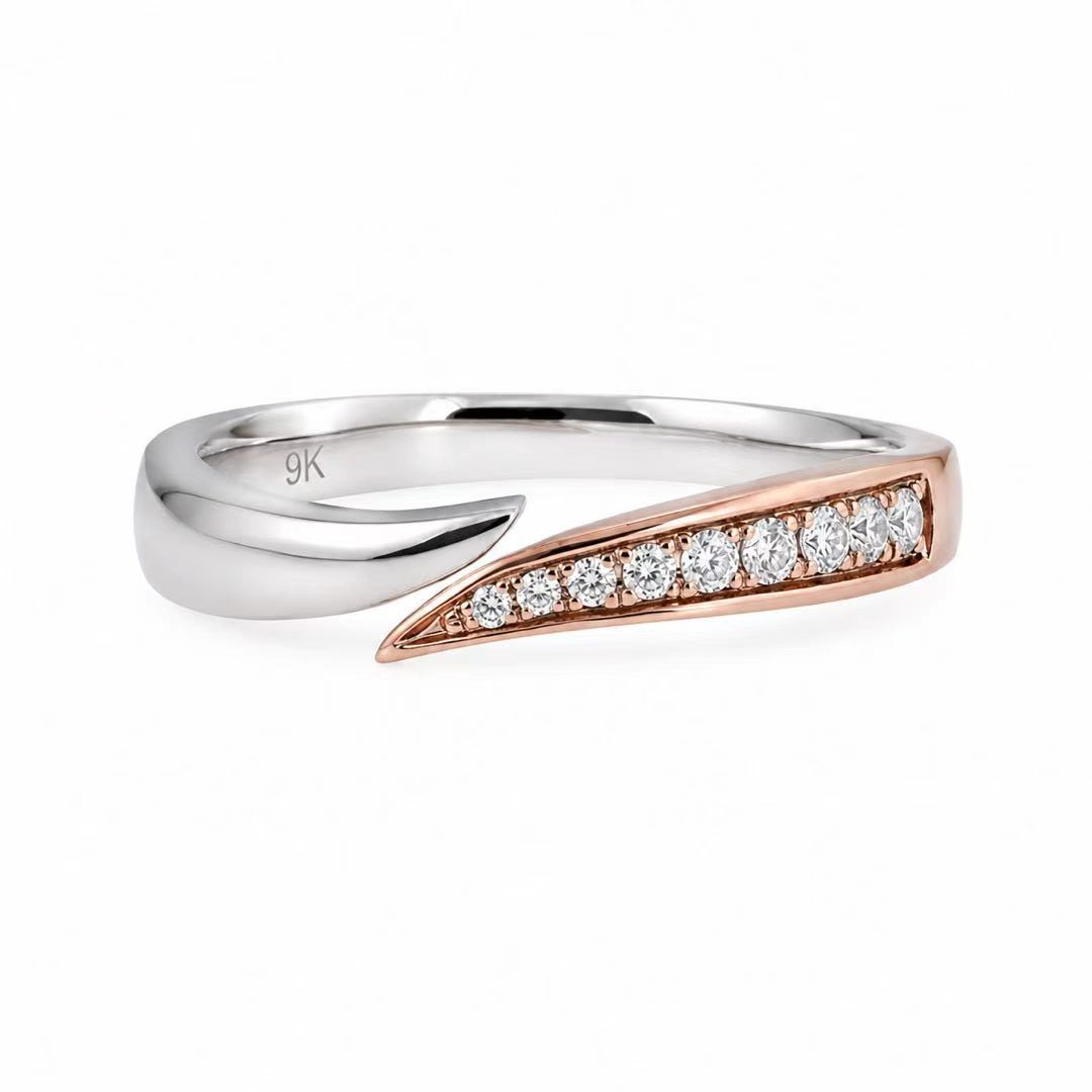 Roman & Co庐 Avenor Wedding Band