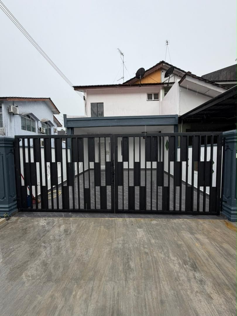 [FOR SALES] Taman Muhibbah Double Storey Terrace Endlot House 4bed Renovated Senai Johor